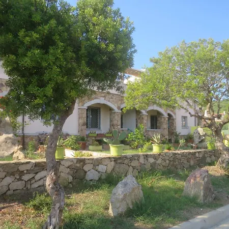 Iocchedda Appartement Porto Ottiolu Buitenkant foto